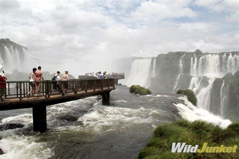 Destination 7 Continents: IGUAZU FALLS: ARGENTINA VS BRAZIL by Nellie Huang