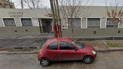 Una Nena De 11 Años Murió Tras Ser Asaltada Y Golpeada Cuando Llegaba A La Escuela En Lanús