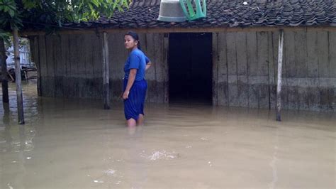 Tanggul Jebol Ratusan Rumah Di Grobogan Terendam Banjir Tribunjateng