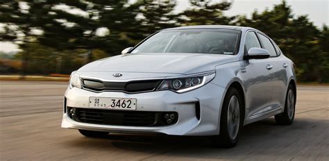 Kia Optima Hybrid Revealed Plug In Hybrid Detailed Photos Of