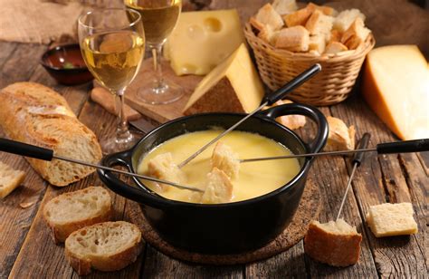 Fondue au fromage comment la préparer dans les règles de lart