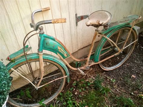 Antique bicycle | Collectors Weekly