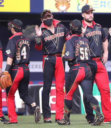 【日本ハム】今季初4連勝に新庄剛志監督「使い方がいいんです」神采配ズバリ新ユニ5勝目で継続ノルマあと1勝 スポーツ報知 Big Boss 新庄剛志