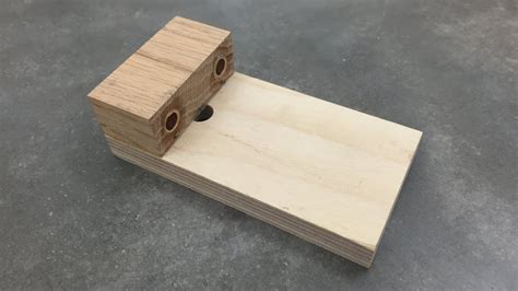 Make A Simple Doweling Jig Youtube