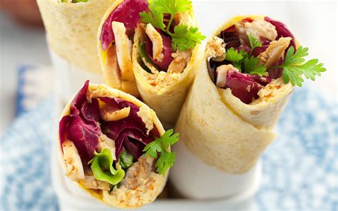 Wrap Au Poulet Sauce Curry Et Coco Recettes De Tous Les Jours Elle