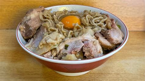 くろ すけᔦꙬᔨ︎®™【】 On Twitter ラーメン二郎 環七新新代田店 『汁なし•小豚 ぶた 』 骨付き豚 生たまご