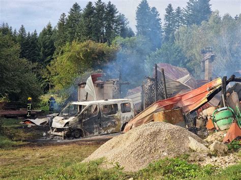 Incendie à Saint Maur Un corps retrouvé dans les décombres de la