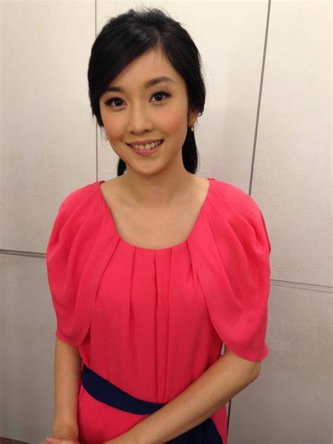 主播李佳玲正妹明星臉 驚見咬唇自拍「女主播秘密」？ Ettoday星光雲 Ettoday新聞雲