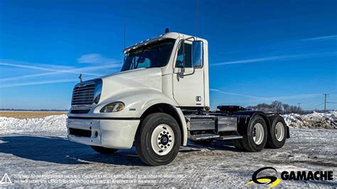 2008 Freightliner COLUMBIA C120 ALLISON Sleeper Truck - St-Paul-de-L ...