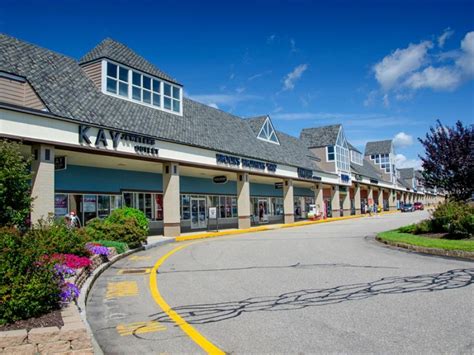 Tanger Outlets - Tilton, New Hampshire