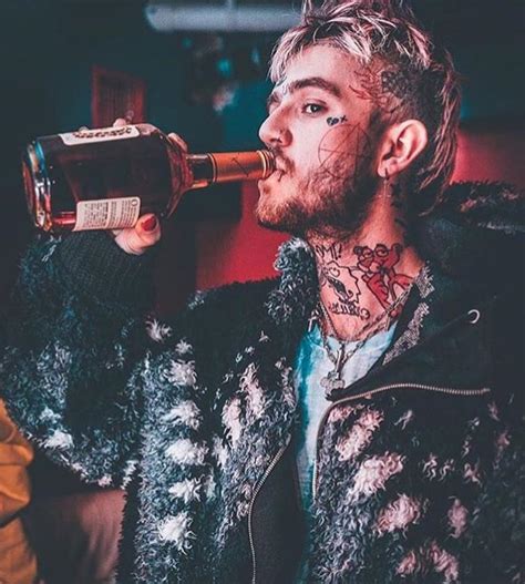 Muere el rapero Lil Peep a los 21 años a causa de una sobredosis