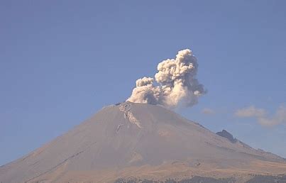 Popocatépetl presenta 33 exhalaciones y 11 explosiones Acento Radio