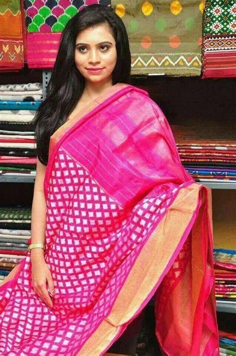 Buy Pink Color Ikat Silk Pochampally Saree Zinnga Pochampally