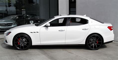 Maserati Ghibli Red Interior