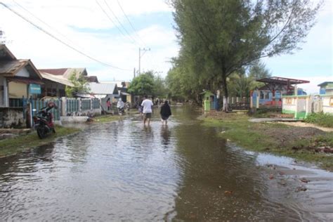 Aceh Barat Dilanda Banjir Rob Ratusan Rumah Rusak HARIAN MISTAR