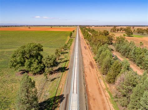 Ugl Takes Over Nsw S Country Rail Network As Part Of B Contract