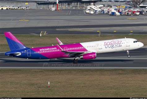 HA LXJ Wizz Air Airbus A321 231 WL Photo By RAFAL KUKOWSKI ID