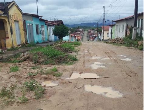 Itamb Moradores Da Rua Gerc Nio Coelho Reclamam De Descaso Da