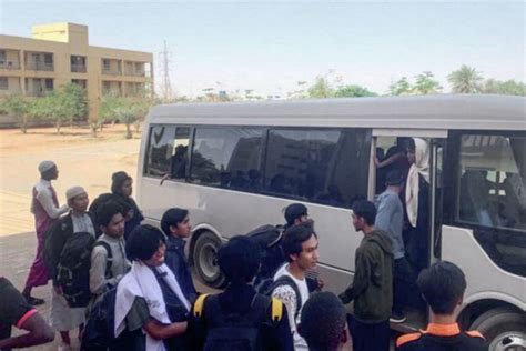 Asian Nations Rush To Evacuate Citizens From Sudan Arab News