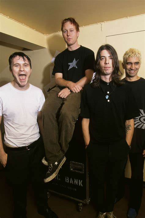 Foo Fighters Debut Album Turns Check Out Nme S First Ever