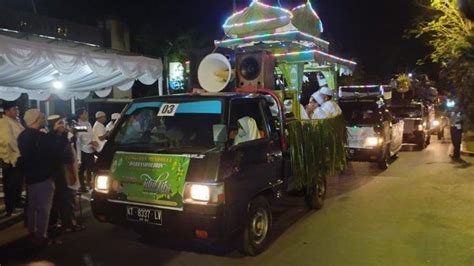 Sambut Hari Raya Idul Fitri H Puluhan Kendaraan Takbir Keliling