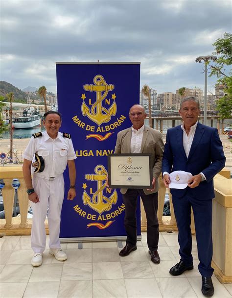 La Autoridad Portuaria De M Laga Recibe A La Liga Naval Mar De Albor N