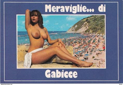 Pin Ups Naked Bosoms Of Gabry Pin Up From Gabicce Rif S322