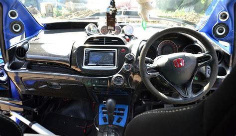 Modifikasi Interior Honda Jazz Rs Memberi Sentuhan Menawan Pada Mobil