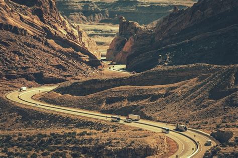 Premium Photo | Scenic winding interstate highway 70 in the state of utah