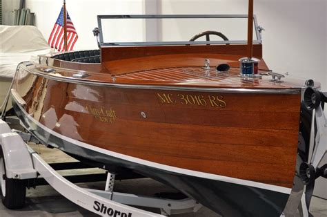 Feet Chris Craft Cadet Triple Cockpit Runabout