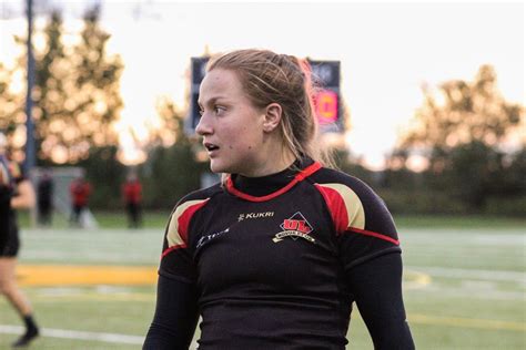 Justine Pelletier Participe Au Camp De Sélection De Rugby Canada