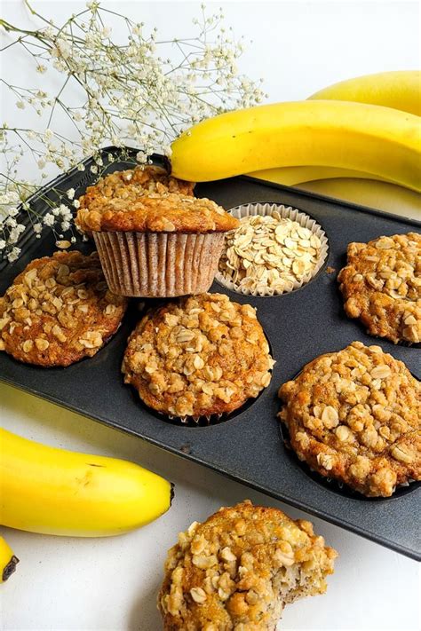 Oatmeal Banana Muffins With Streusel Topping Artofit