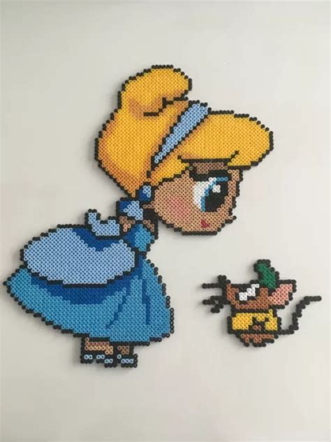 Pixel Art Perles A Repasser Princesse Disney Cendrillon Et Gus Gus