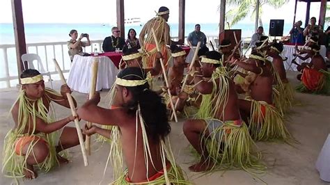 ミクロネシアの伝統的な踊り 【チューク】 Traditional Stick Dance Chuuk Micronesia Youtube