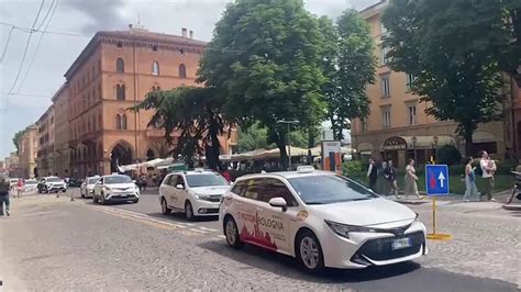 Sciopero Dei Taxi A Bologna La Repubblica