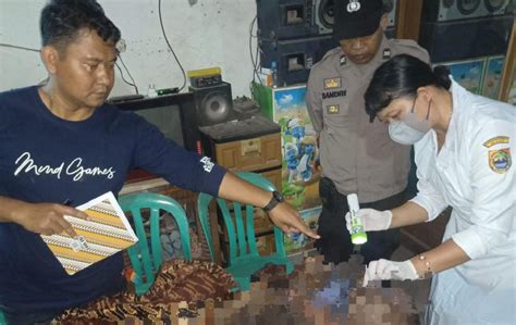 Bakar Daun Bambu Kering Kakek Di Sragen Tewas Terbakar Kondisinya