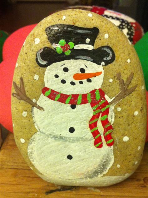 Snowman painted rock | Rock crafts, Rock decor, Snowman painting