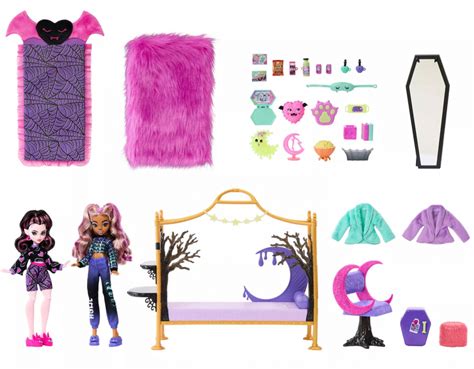 Monster High Creepover Bedroom Playset With Draculaura And Clawdeen Dolls