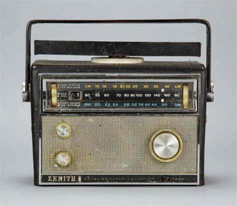 Bid Now Vintage Transistor Radio Zenith Royal 97 March 4 0123 1200
