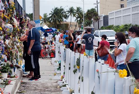 Surfside Condo Collapse Palm Beach County Volunteers Help With Victims