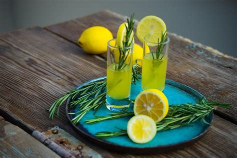 Premium Photo | Traditional italian lemon alcohol drink limoncello