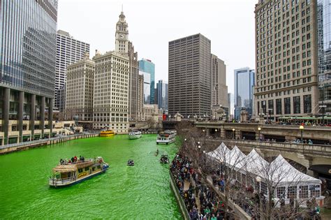 Chicago River Dyeing