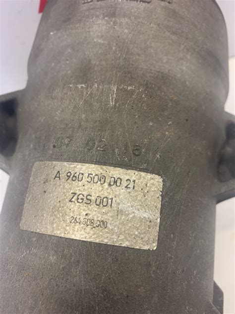 Корпус фильтра охлаждающей жидкости Mercedes-Benz Actros A9605000021 ...