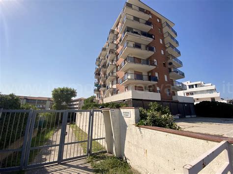 Lido Delle Nazioni Lungomare Italia Vendesi Appartamento Vista Mare