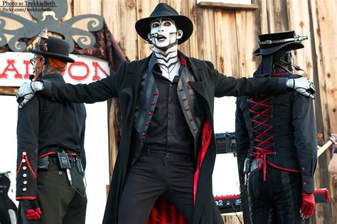 The Spine Steam Powered Giraffe