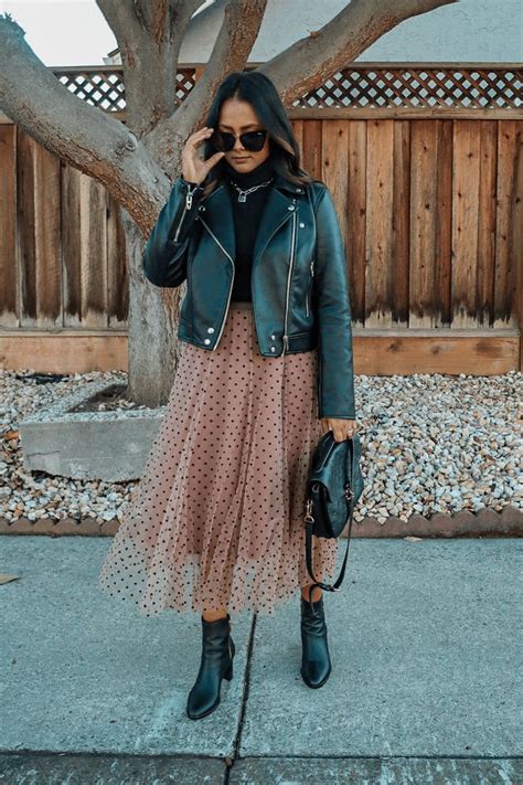 Dos Donts Of Wearing Midi Skirts With Ankle Boots Styling Ideas