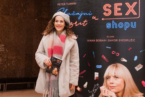 Slučajni susret u sex shopu Teatar Rugantino