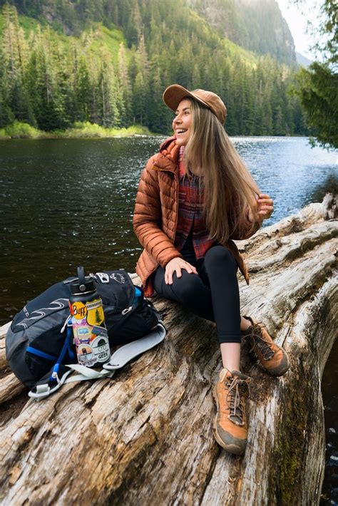 What To Wear Hiking As A Woman Hiking Outfit Women Hiking Attire Hiking Outfit Fall