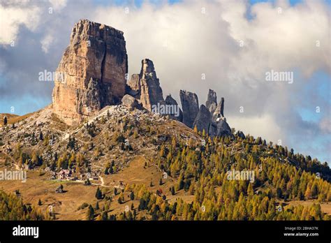 Goldene Stunde Sturm F Nf T Rme Cinque Torri Cortina D Ampezzo