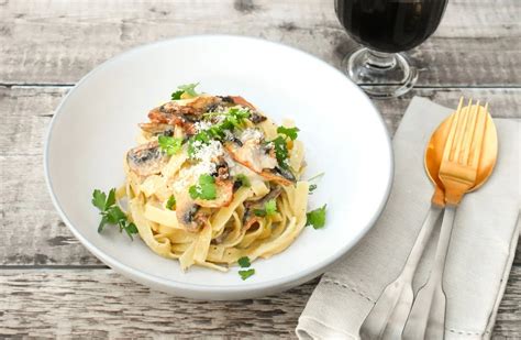 Easy Vegan Mushroom Carbonara Tinned Tomatoes